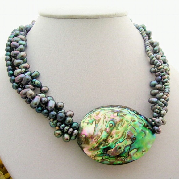 Jewelry - Mermaid's Glory Pearl & Abalone Necklace